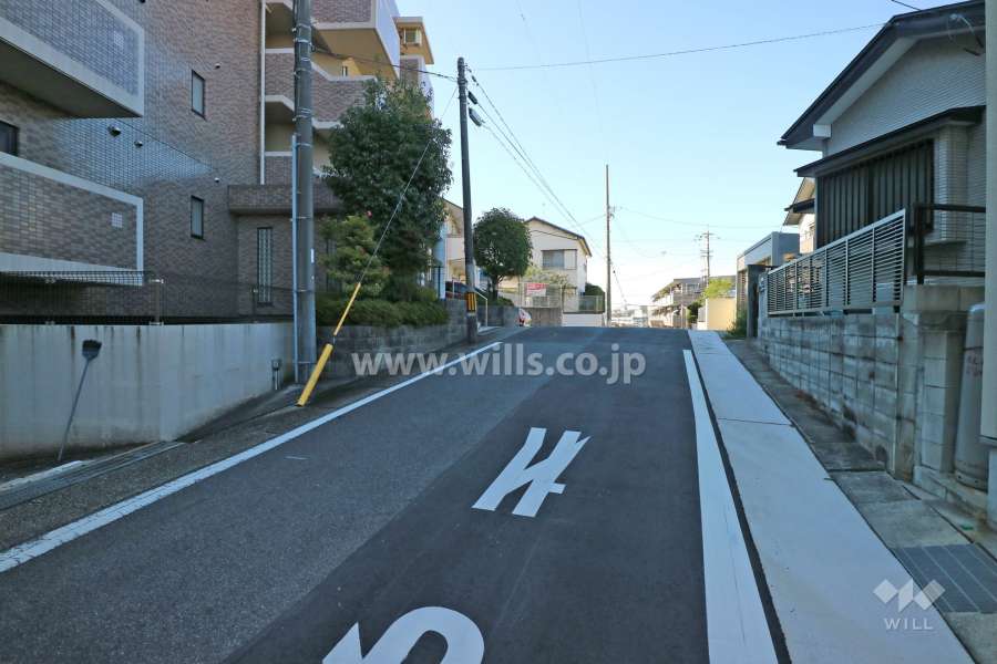 敷地北側前面道路