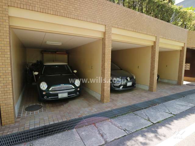 敷地内駐車場(屋内平面式)