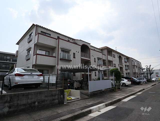 第1ロイヤル藤ヶ丘の外観(北東側から)