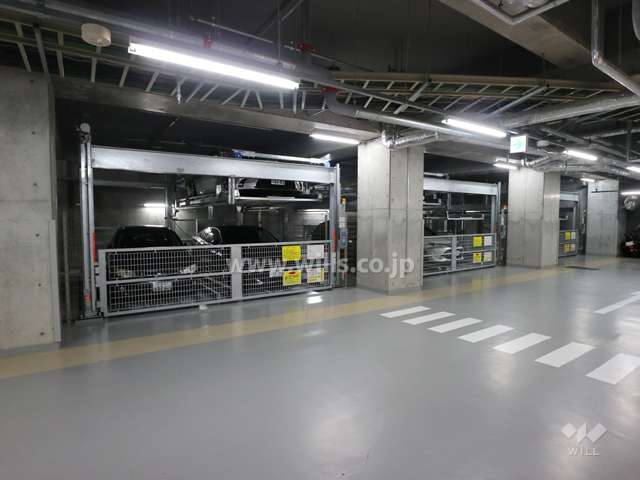 敷地内地下駐車場（屋内機械式）