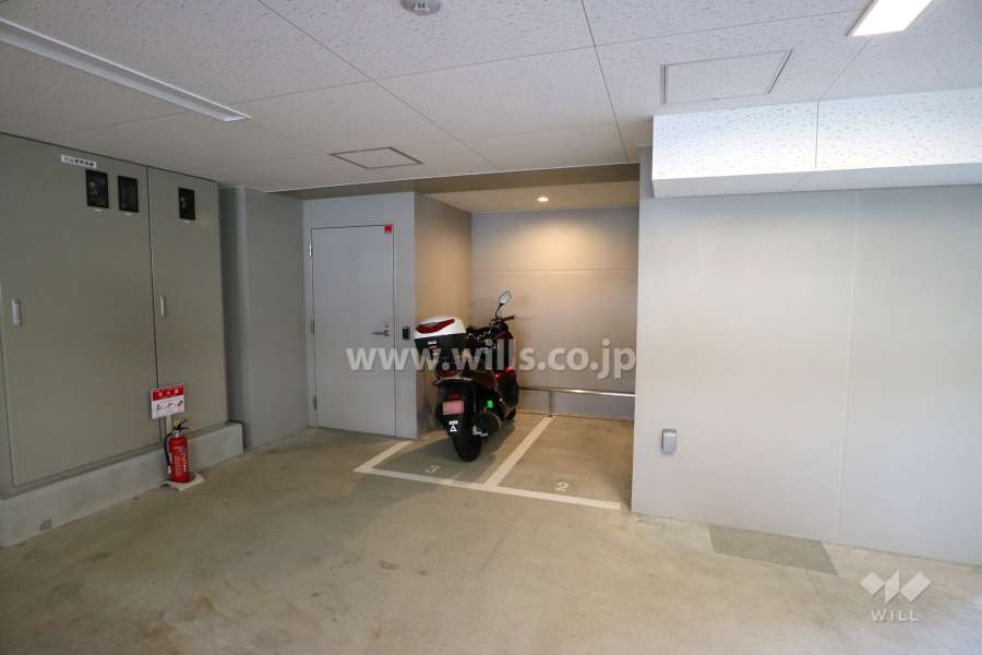 屋内バイク置場
