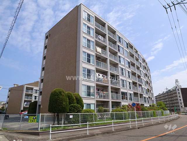 上社北住宅2号棟の外観(南西側から)