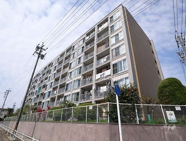 上社北住宅2号棟の外観(南東側から)