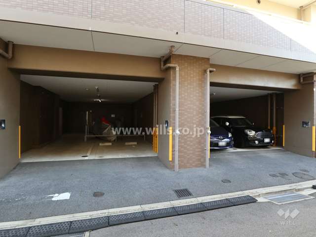 敷地内駐車場(屋内平面式)