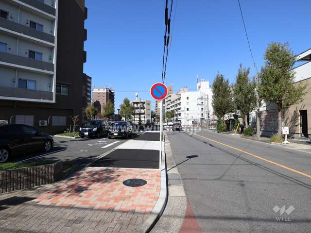 敷地北側前面道路