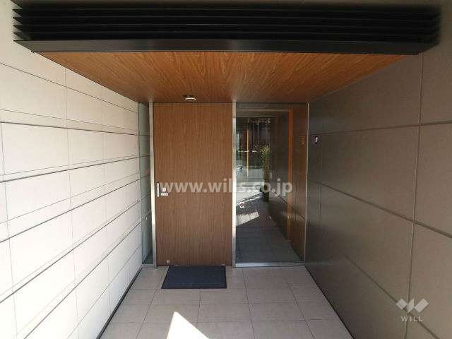 エントランス(正面から)