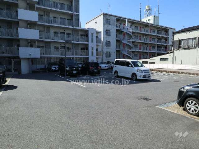 敷地内駐車場(屋外平面式)