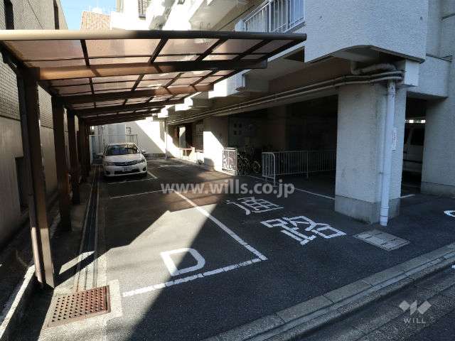 敷地内駐車場(屋外平面式)