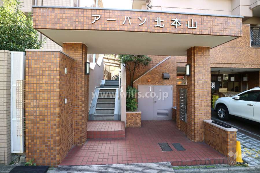 エントランス（正面）