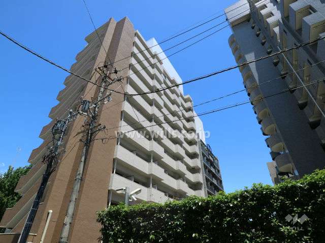 パルティール千種の外観(南側から)