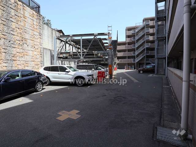 敷地内駐車場（屋外平面式・屋外機械式）