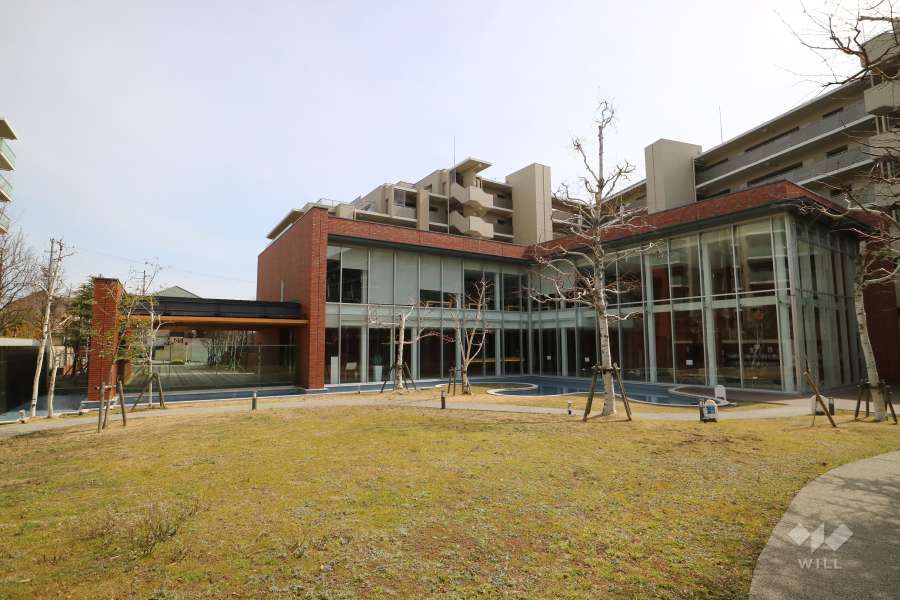 エントランス棟