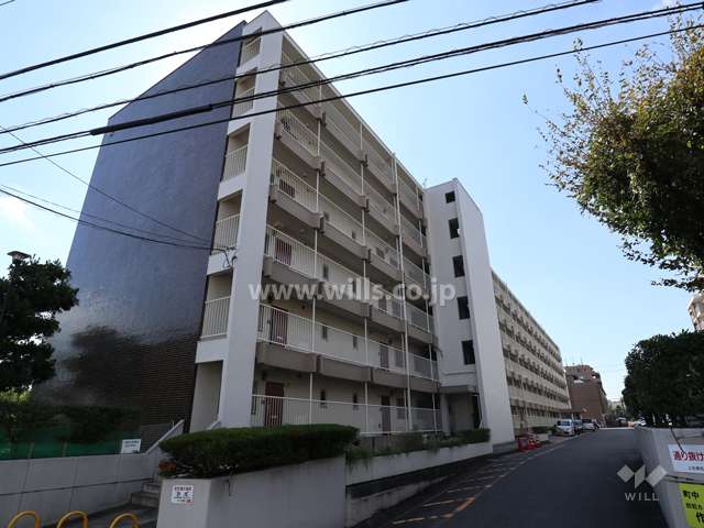 上社南住宅5号棟の外観（北東側から）