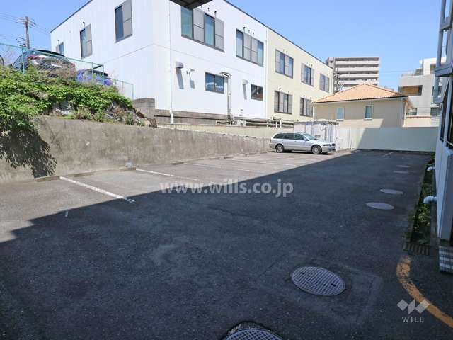 敷地内駐車場（屋外平面式）
