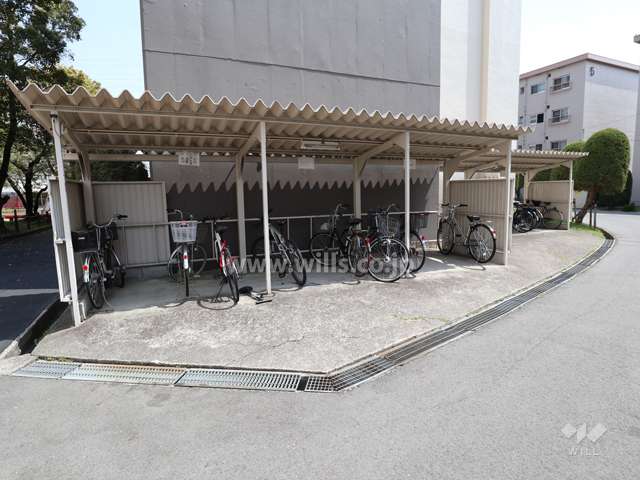 3棟西駐輪場