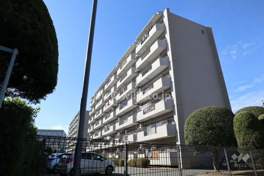 平和が丘住宅二号棟の外観(南東方向から)