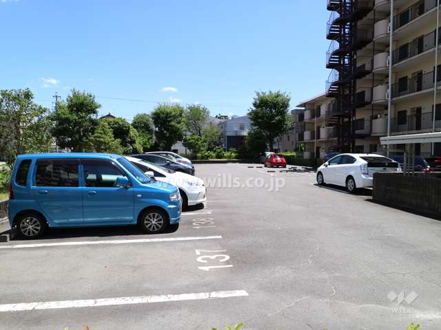 敷地内駐車場（屋外平面式）