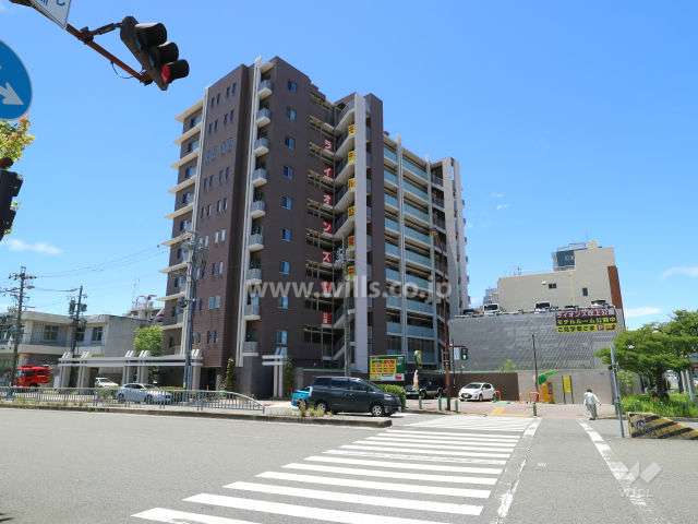 ライオンズ吹上公園の外観(東側から)