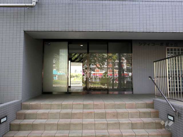 エントランス（正面）