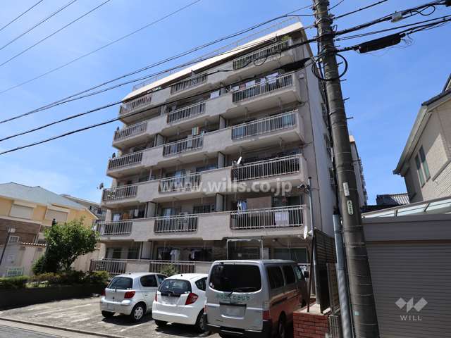 マンション向陽台A棟の外観（南東側から）