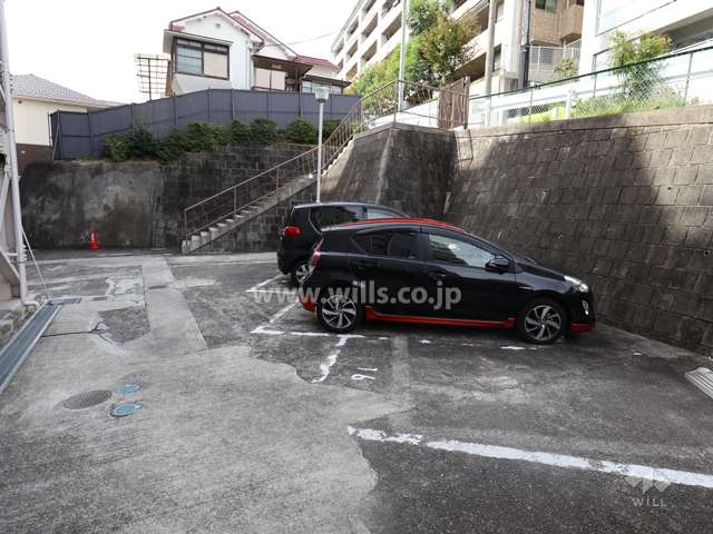 敷地内駐車場(屋外平面式)
