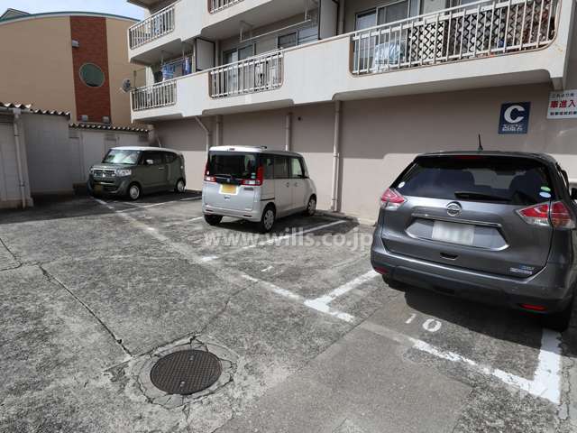 敷地内駐車場(屋外平面式)