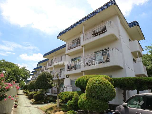 東山元町住宅２号棟の外観（北東側から）
