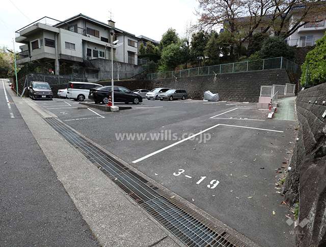 敷地内駐車場（屋外平面式）
