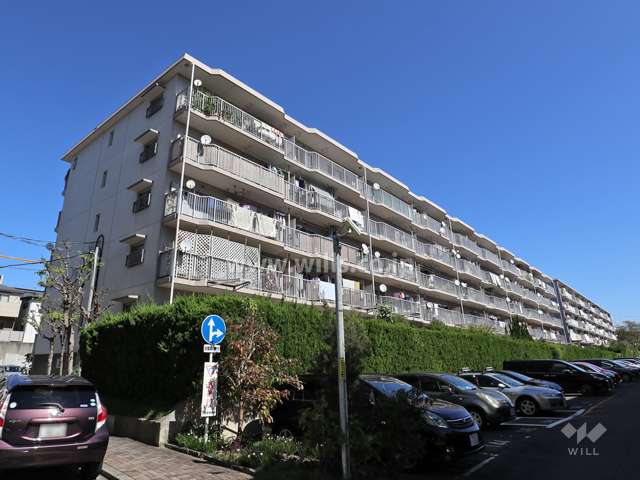 タウン千代田橋6棟の外観（南西側から）