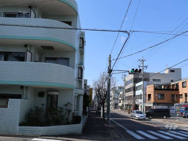 敷地北側前面道路