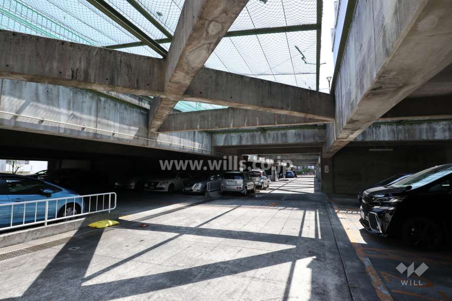 敷地内駐車場（屋内平面式）
