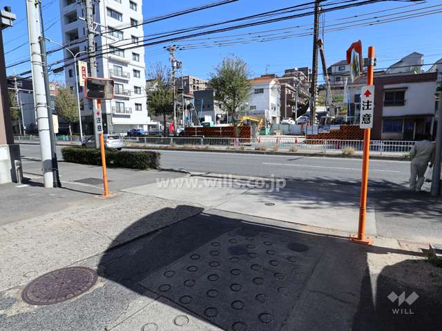 敷地内への車の出入り口（敷地南東側）