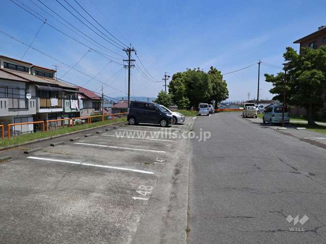敷地内駐車場（屋外平面式）