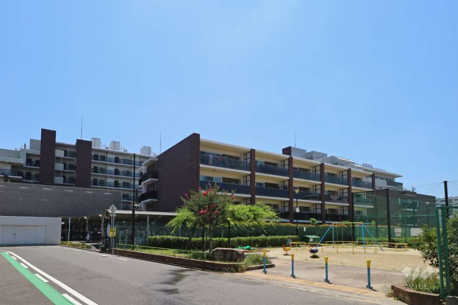 アルバックス覚王山ブランシェの外観（北西側から）