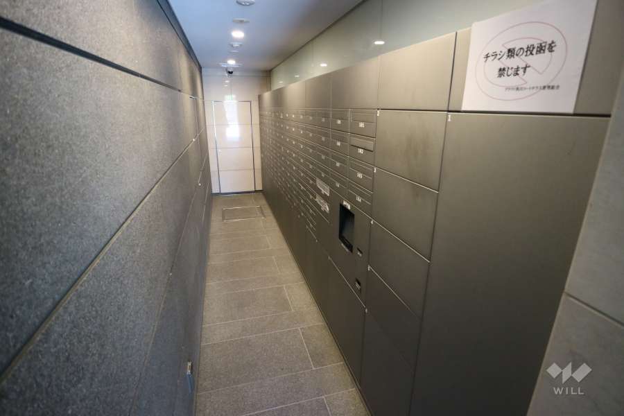 宅配ボックスと共用ポスト