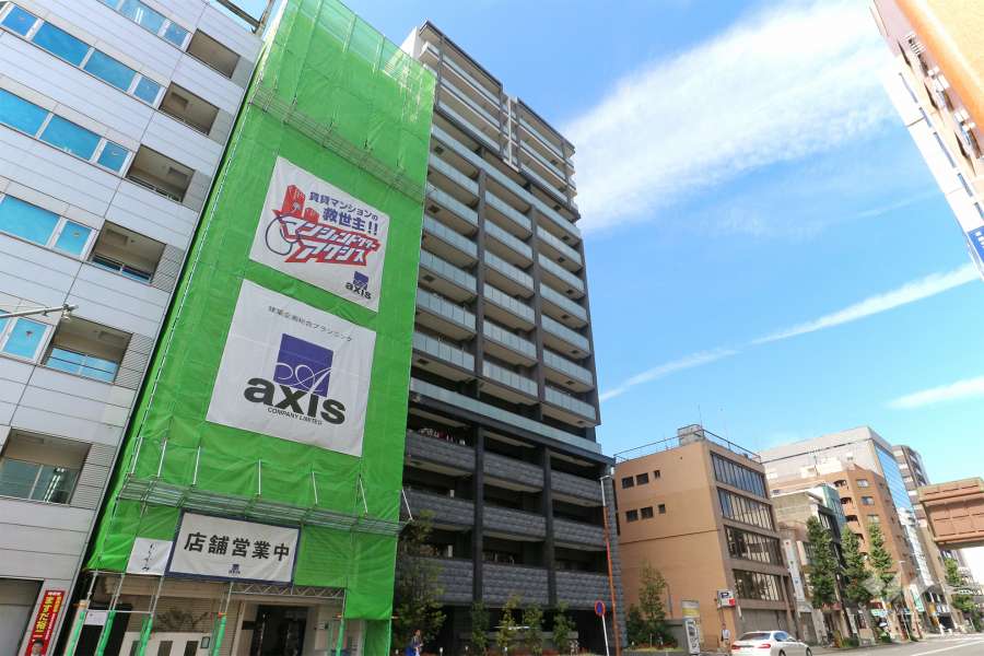プレサンスグラン丸の内の外観（南東側から）