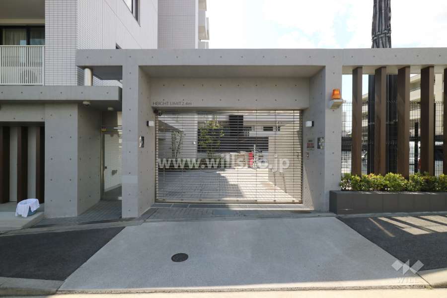 駐車場出入口（リングシャッター付き）