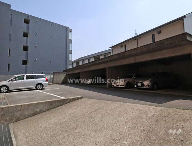 敷地内駐車場