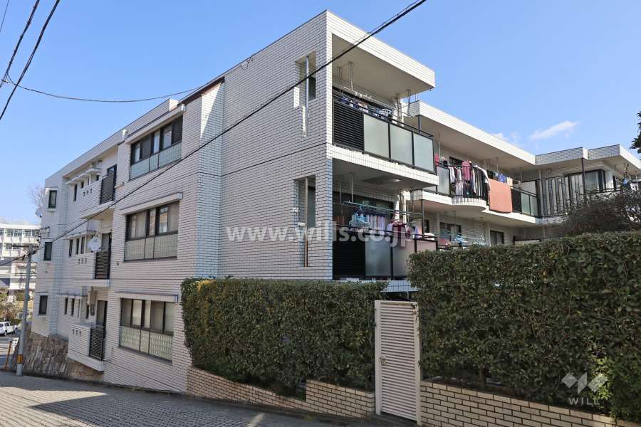 集合邸宅西里の外観(南西側から)