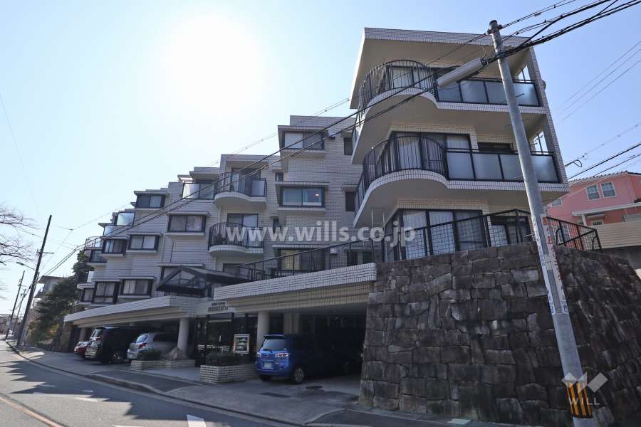 集合邸宅西里の外観(北側から)