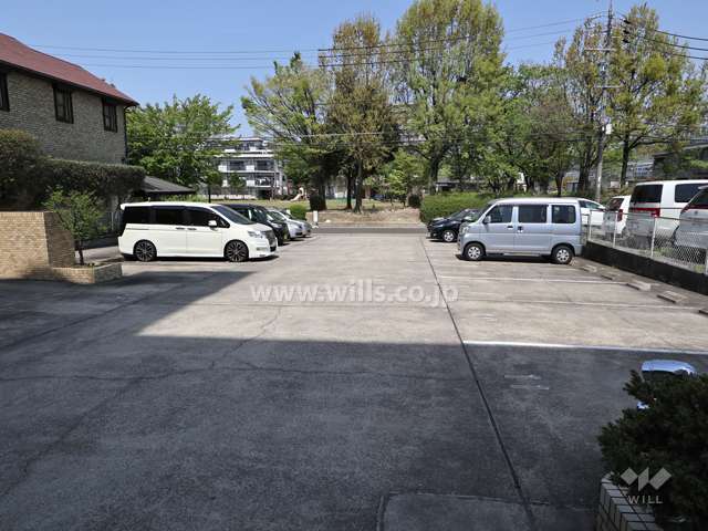 敷地内駐車場(屋外平面式)