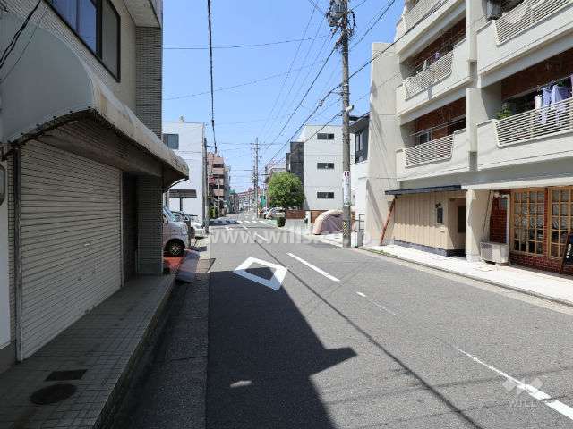 敷地南側前面道路