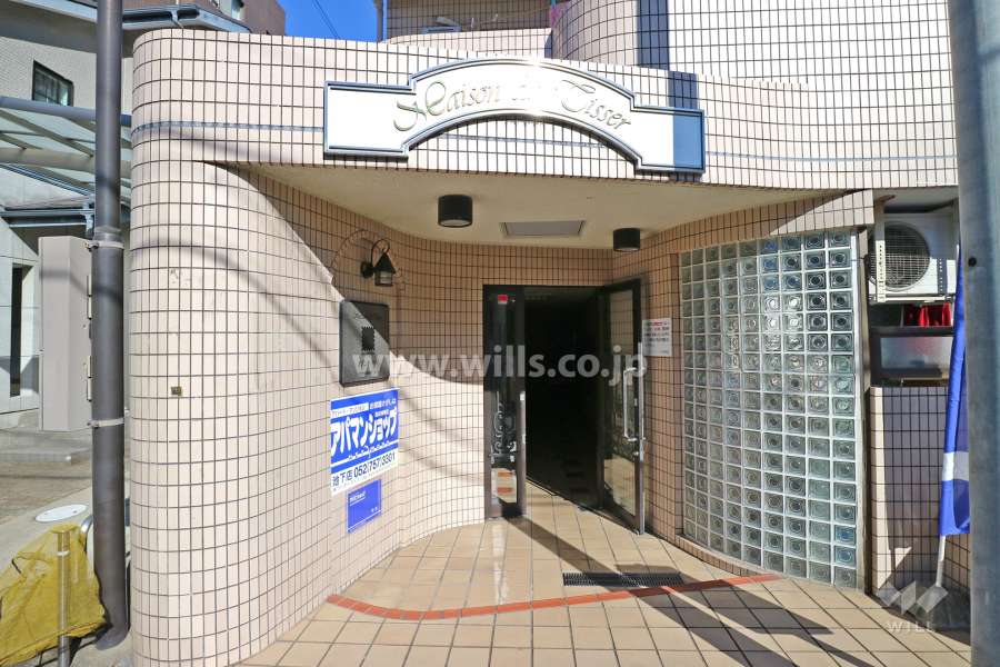 エントランス（正面）