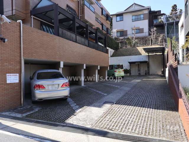 敷地内駐車場（屋外平面式）