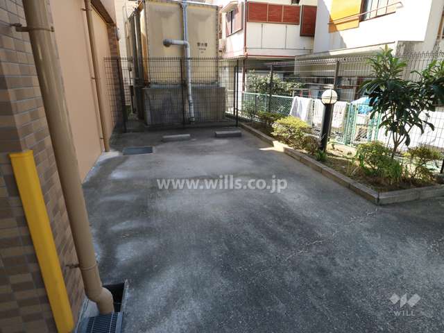 敷地内駐車場(屋外平面式)