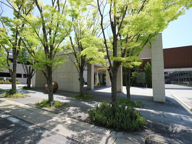 メインエントランスアプローチ