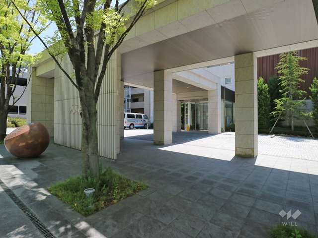 メインエントランスアプローチ