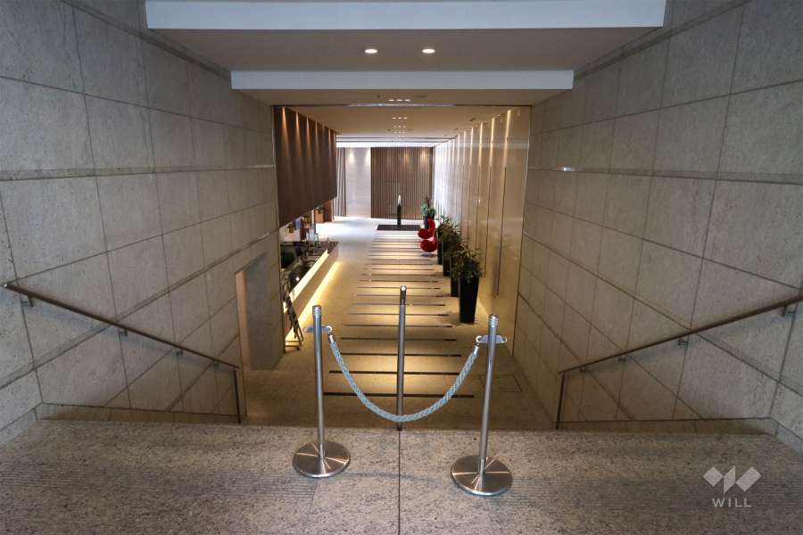 ラウンジへのアプローチ