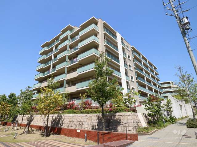 ヴィラス星ヶ丘の森ブライトヴィラの外観(南東側から)