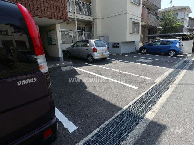 敷地内駐車場(屋外平面式)